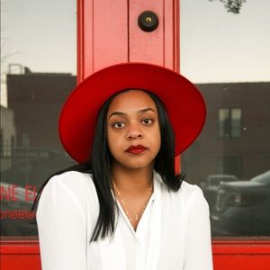 Meet your Posher, Laura-ashlie